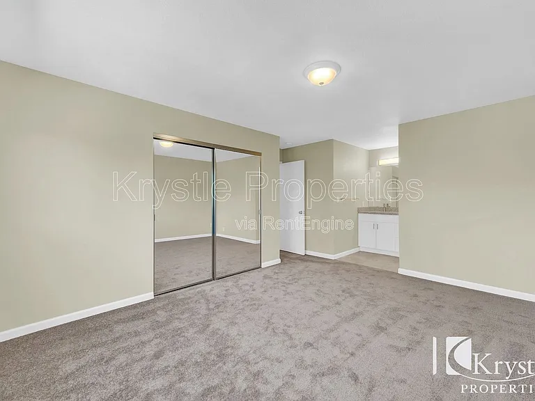 201 Nautical Ct — Photo 8