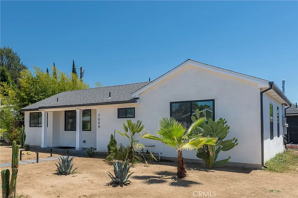 3 bed, 1100 sqft, $4,500 — Photo 4