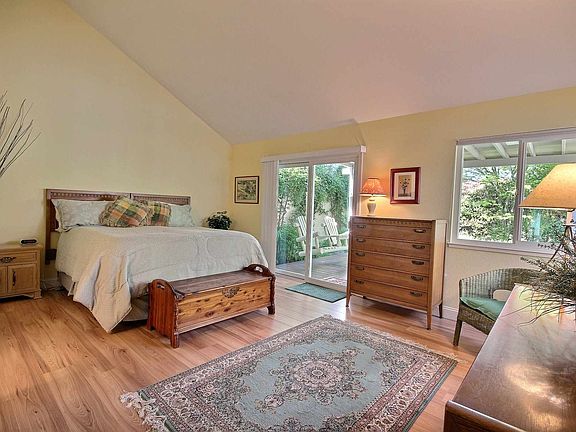 3rd image of 15380 Venetian Way