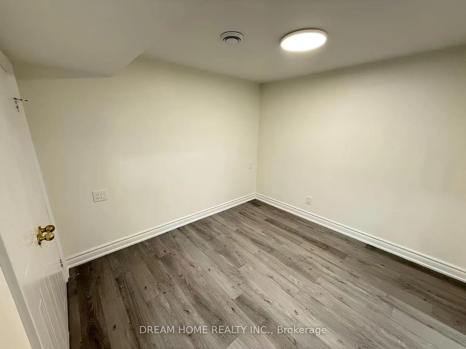 2 bed, $1,700 — Photo 4