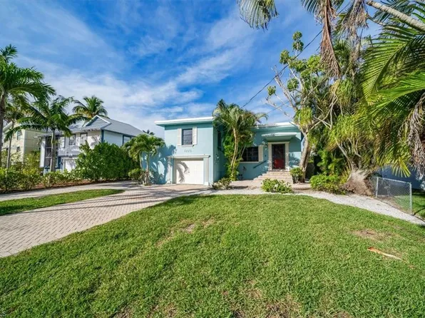 1283 Grand Canal DR, NAPLES, FL 34110