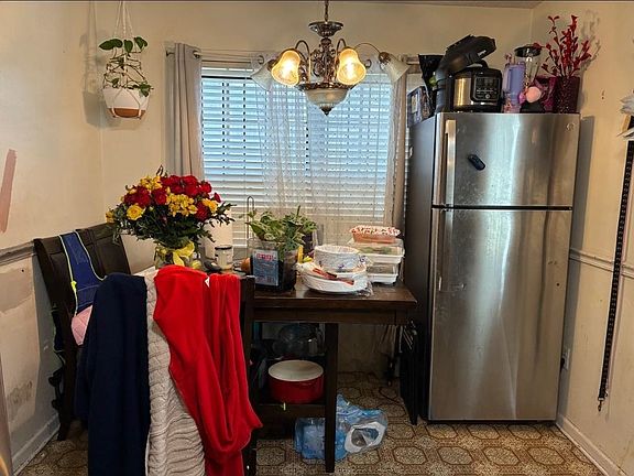 3rd image of 3184 Rendezvous Ln