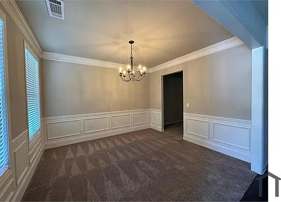 4 bed, 2732 sqft, $3,400 — Photo 2