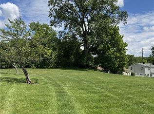 7264 Ridge Rd, Parma, OH 44129