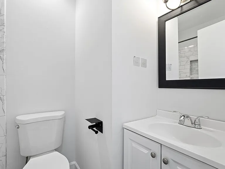 9178 Laurelwood Ct — Photo 29