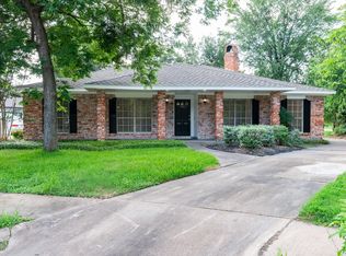 7403 Tall Pines Dr, Houston, TX 77088