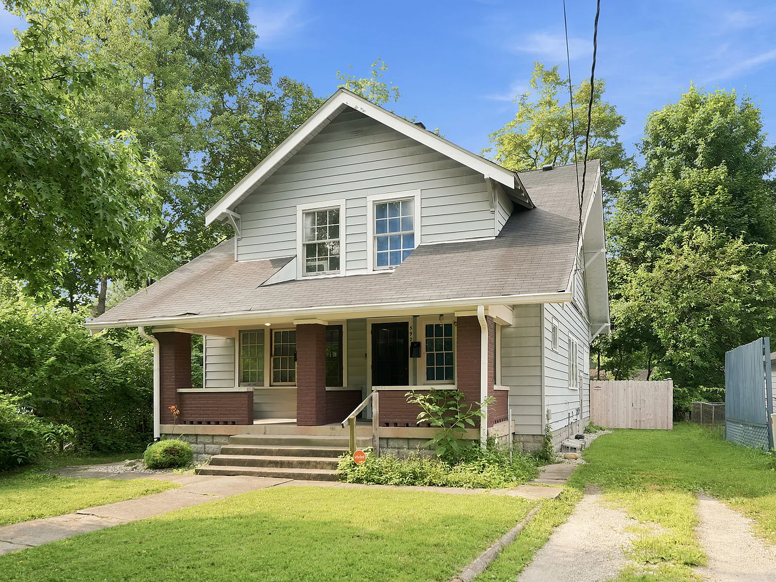 2 bed, 1400 sqft, $1,475 — Photo 1