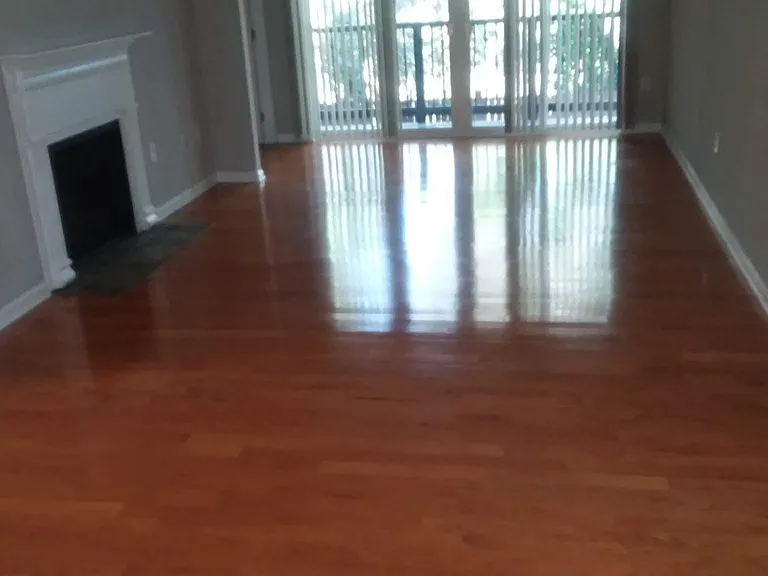 4111 Pine Heights Dr NE — Photo 3