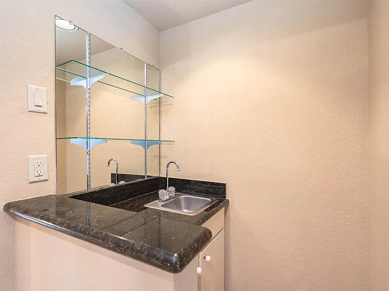 3702 Belle Grove Ln — Photo 34