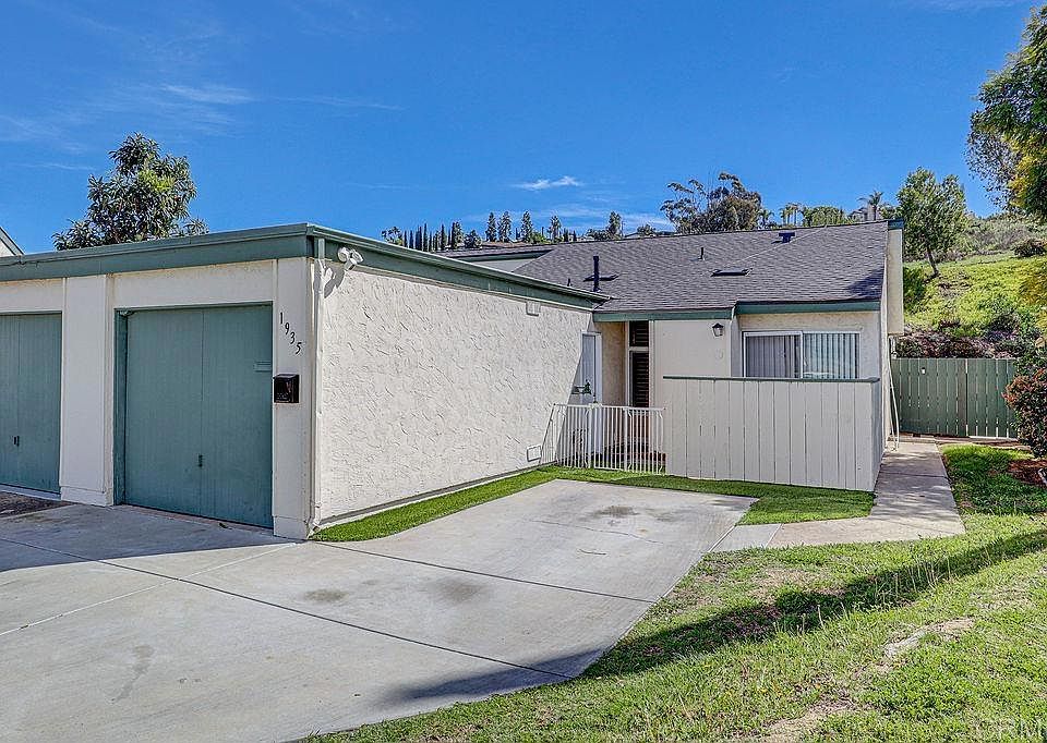 1st image of 1935 Terracina Cir