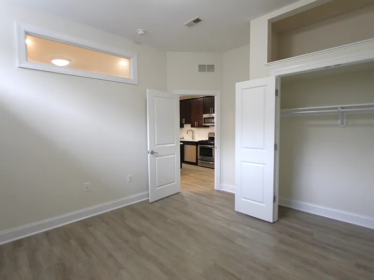 The Greenview — Photo 33