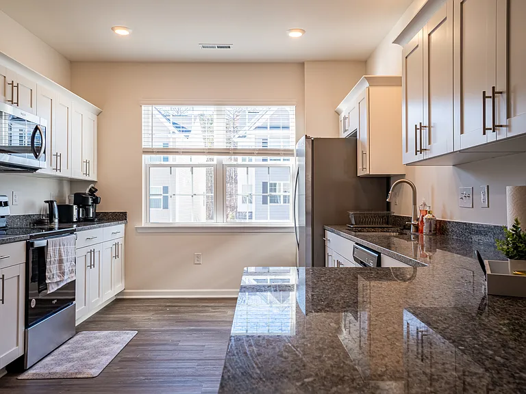5011 Jayden Dr — Photo 12
