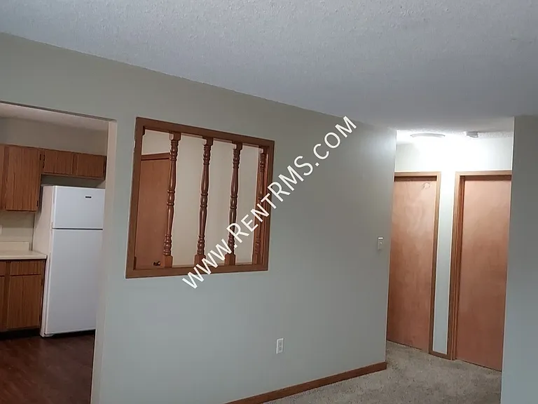 119 W 3rd St #10 — Photo 4