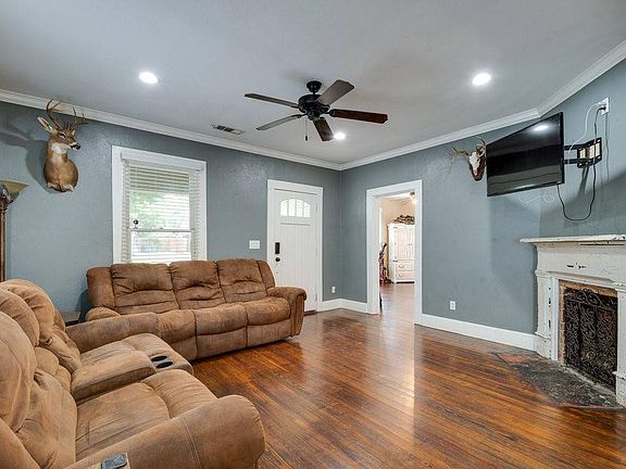 2nd image of 311 W University Ave