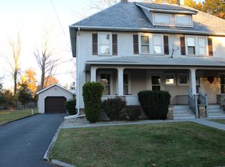 20 Maple Ave, Annandale, NJ 08801