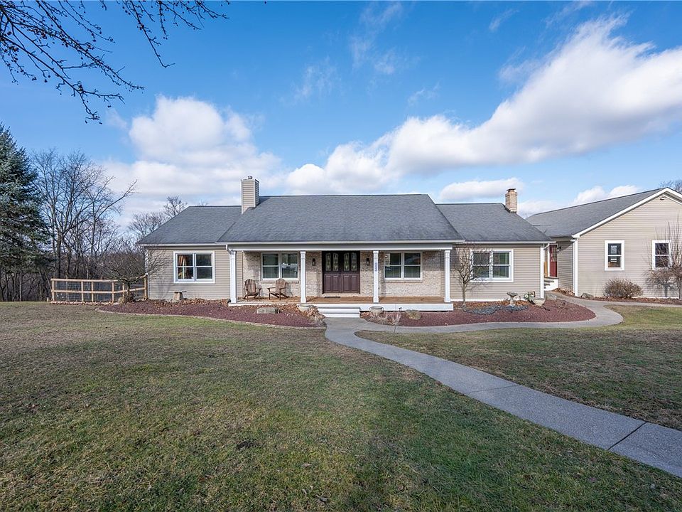 1st image of 152 Twin Run Rd