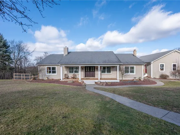 152 Twin Run Rd, Greensburg, PA 15601