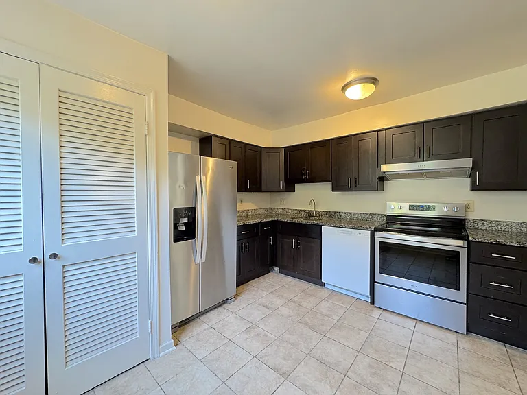 4675 Logsdon Dr — Photo 8