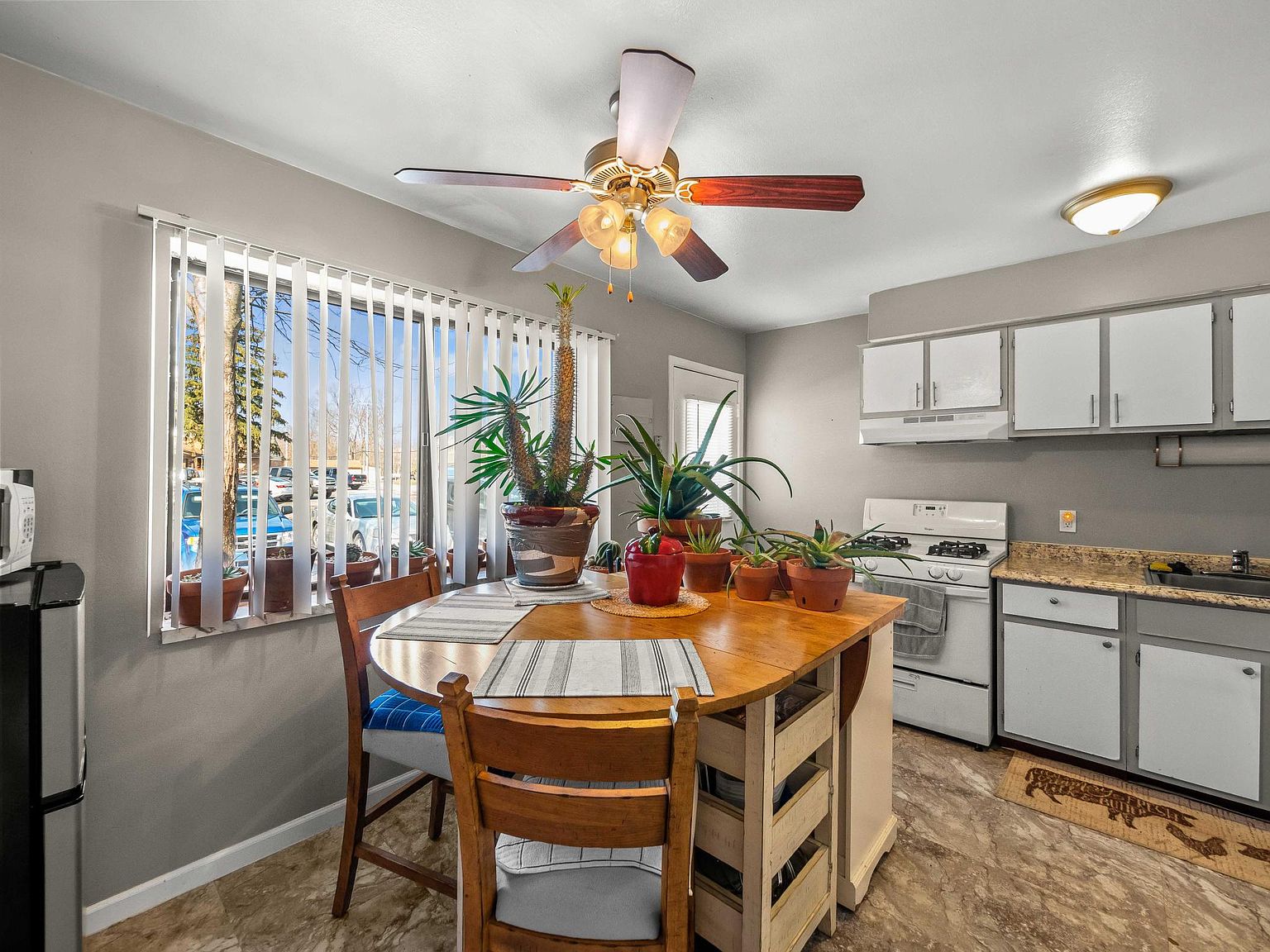 33100 Truman Rd, Rockwood, MI 48173 Zillow