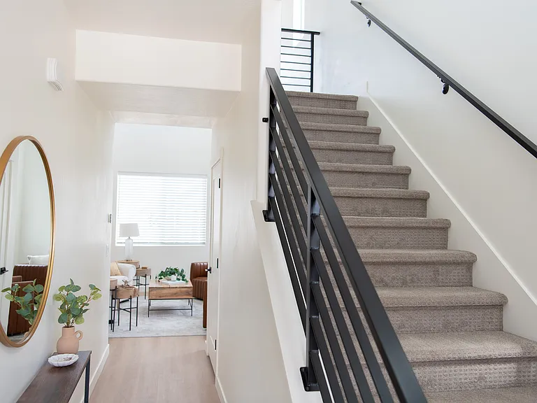 1802 W Drake Ln — Photo 21