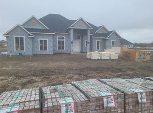 161 Swan Lake Dr, Waxahachie, TX 75165