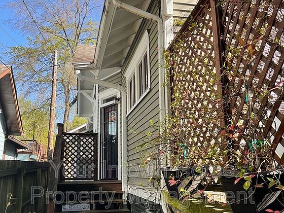 4th image of 766 Saint Charles Ave NE #2