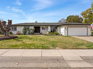 3955 Rochdale Dr, Carmichael, CA 95608