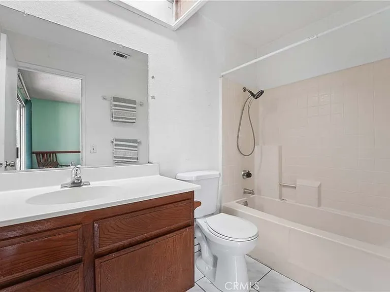 10492 Latour Ln — Photo 7