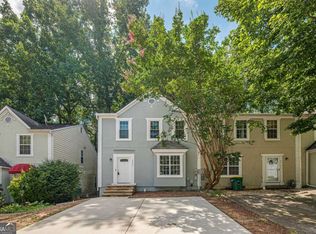 6614 Meadow Green Cir, Peachtree Corners, GA 30092