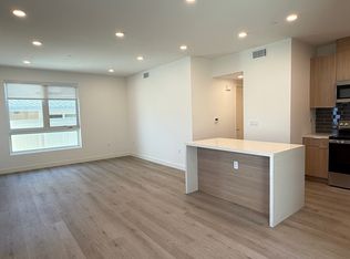 17814 W Bullock St, Encino, CA 91316