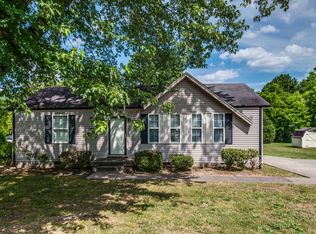 571 Blake Moore Dr, La Vergne, TN 37086