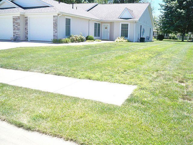 2nd image of 261 E Galbreath Dr