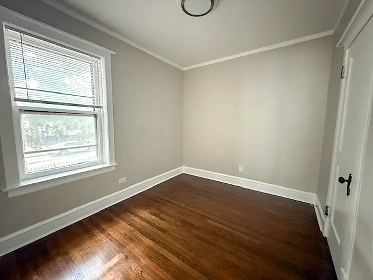 3305-09 W. Sunnyside Ave./4458 N. Spaulding Ave. — Photo 7