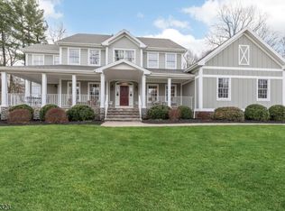 1 Evergreen Ln, Califon, NJ 07830