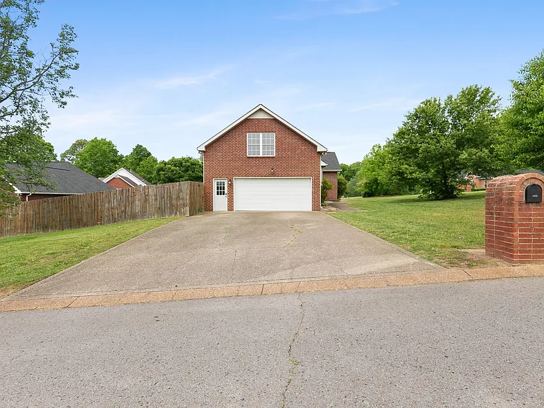 8001 Anna Ct — Photo 40