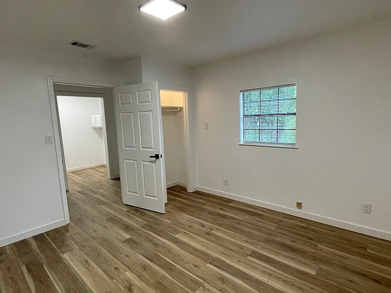 6684 Garvin Dr — Photo 7
