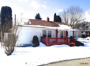 912 17th St, Windber, PA 15963