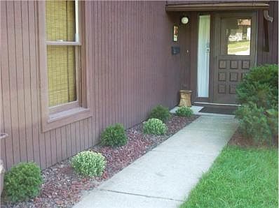 2nd image of 5057 Woodlake Dr