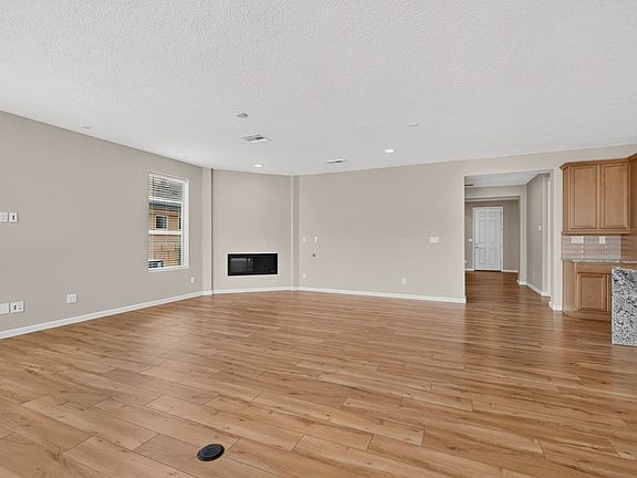 5th image of 34 Wirecrest Ln