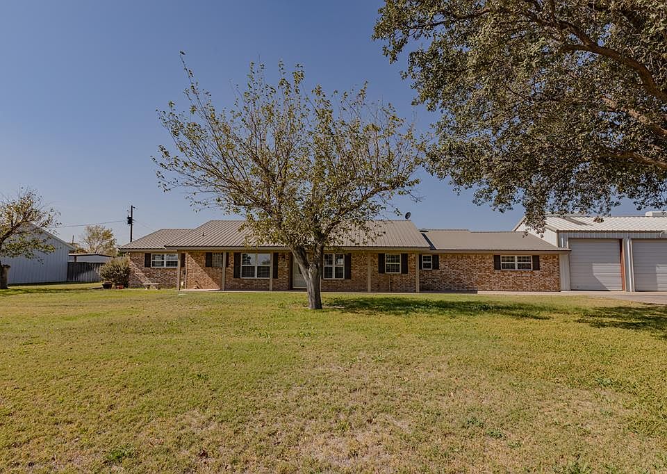 1st image of 3019 N Vega Ave