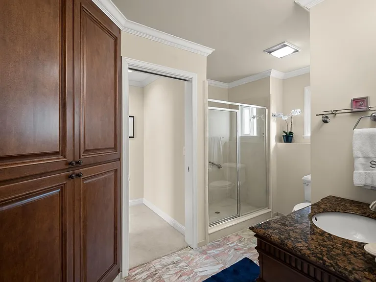 17925 Foster Rd — Photo 24