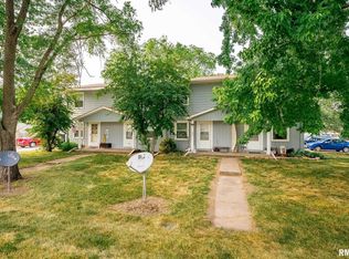 301-307 7th Ave, Colona, IL 61241