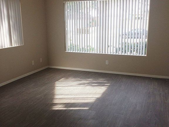 4th image of 516 E Regent St APT 1
