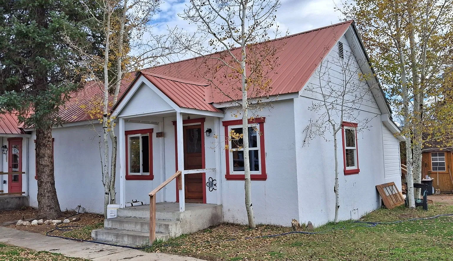 1 Bedroom Gunnison Rental — Photo 1