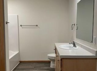 821-922 Adams Ct #803, Baraboo, WI 53913