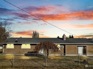 230 Cleveland Ave, Sumas, WA 98295