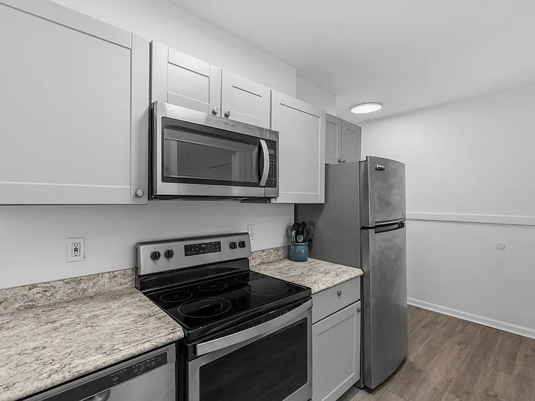 4509 Chouteau Ave #2W — Photo 7