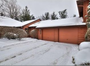 25880 Fairmount Blvd, Beachwood, OH 44122