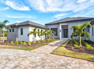 8487 Lindrick Ln, Bradenton, FL 34202