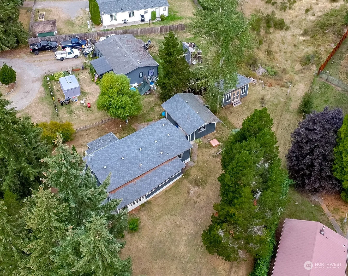 9136 SE Pepperidge Ln photo 1